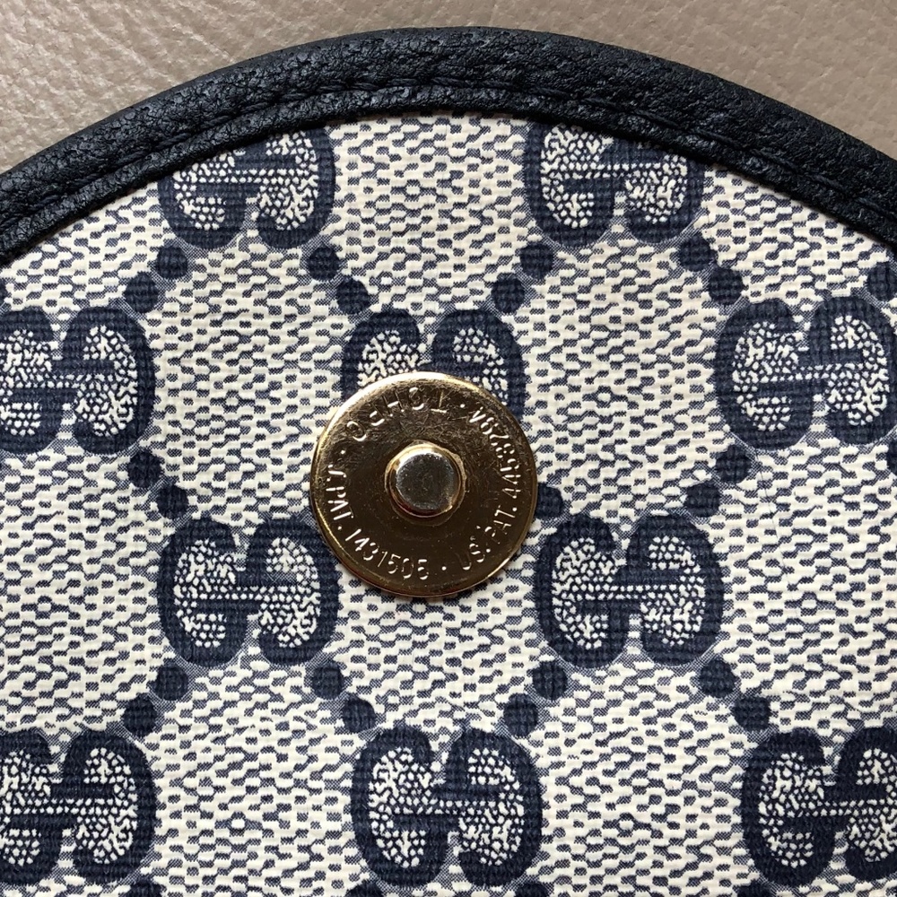 Gucci Black and Cream Laptop Bag - Picture 12 of 13